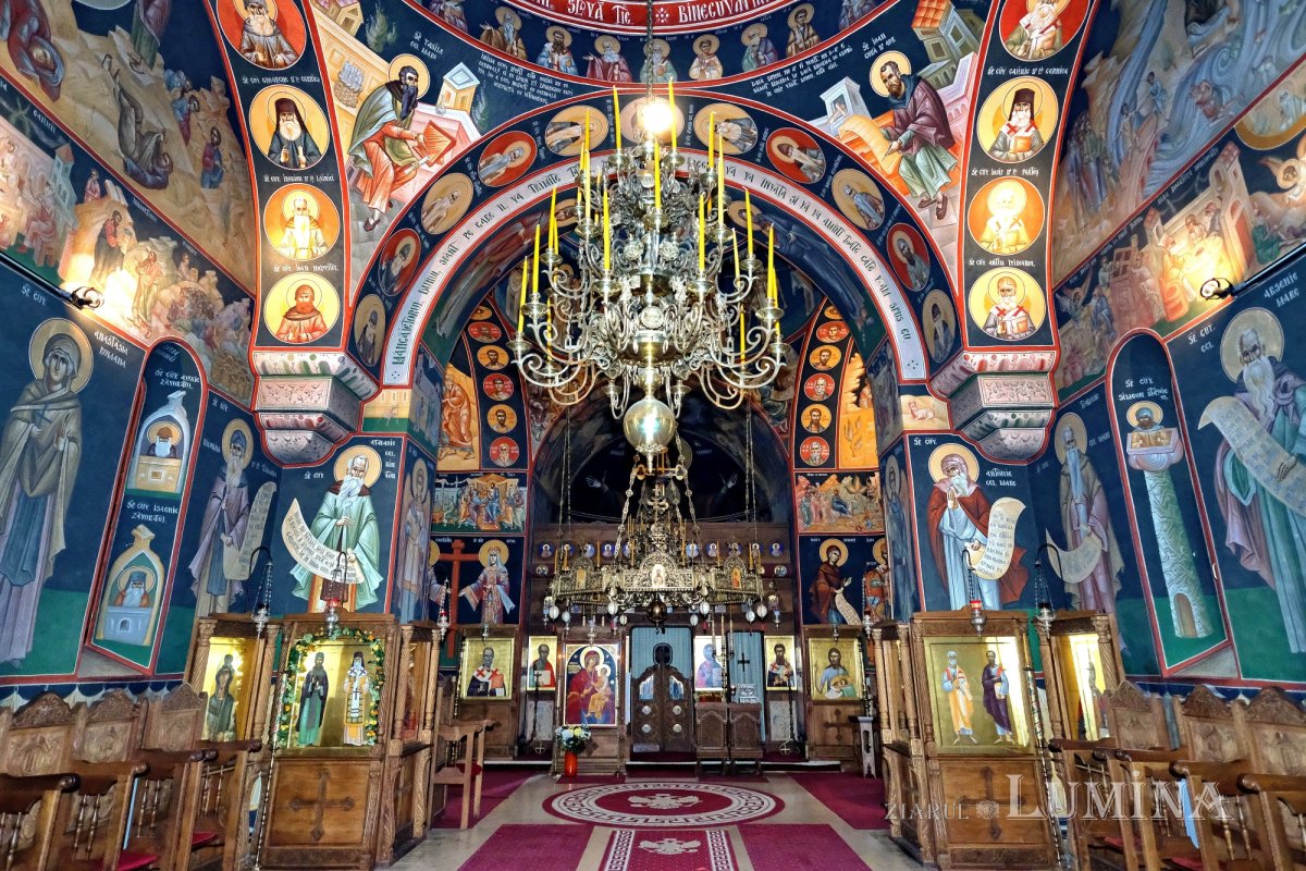 Lumina credinței și bucuria unei comunități permanent tinere 233907