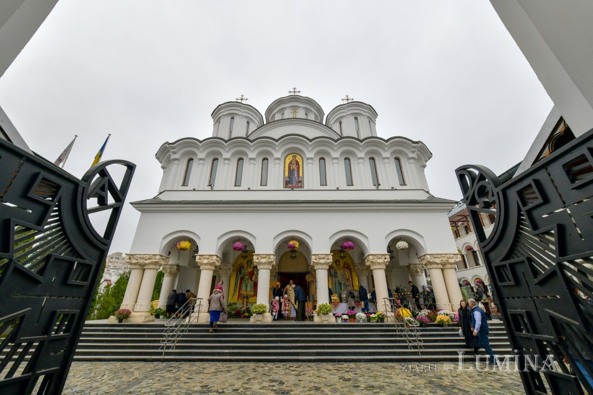 Starețul isihast al Mănăstirii Neamț sărbătorit în Capitală 234184