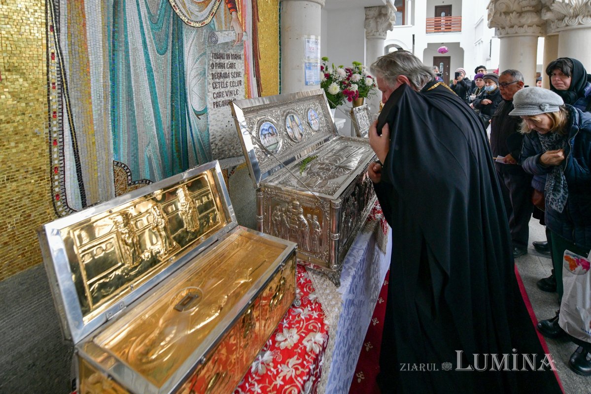 Starețul isihast al Mănăstirii Neamț sărbătorit în Capitală 234186