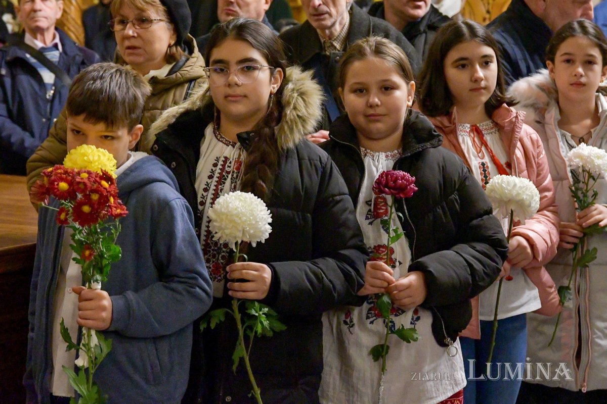 Starețul isihast al Mănăstirii Neamț sărbătorit în Capitală 234196