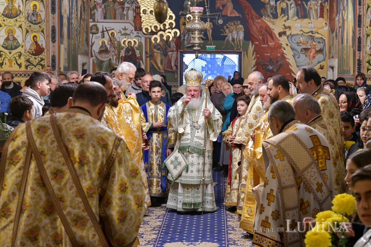 Starețul isihast al Mănăstirii Neamț sărbătorit în Capitală 234202