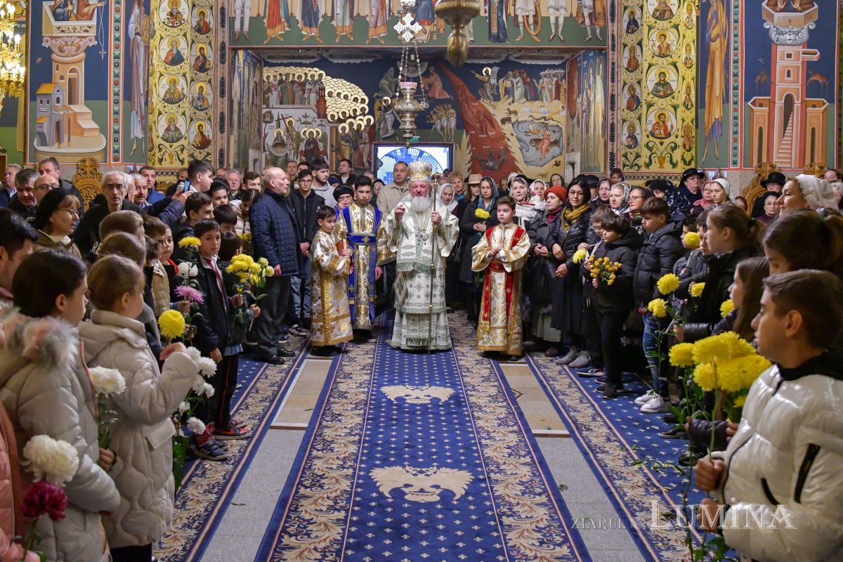 Starețul isihast al Mănăstirii Neamț sărbătorit în Capitală 234208