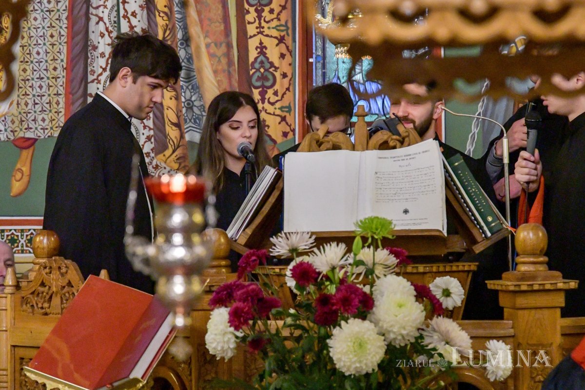 Starețul isihast al Mănăstirii Neamț sărbătorit în Capitală 234210