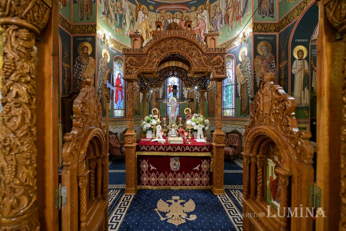 Starețul isihast al Mănăstirii Neamț sărbătorit în Capitală 234211