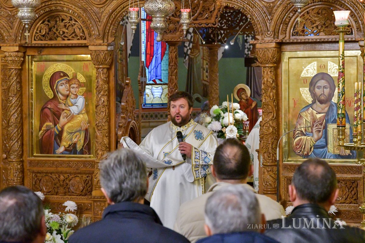 Starețul isihast al Mănăstirii Neamț sărbătorit în Capitală 234215
