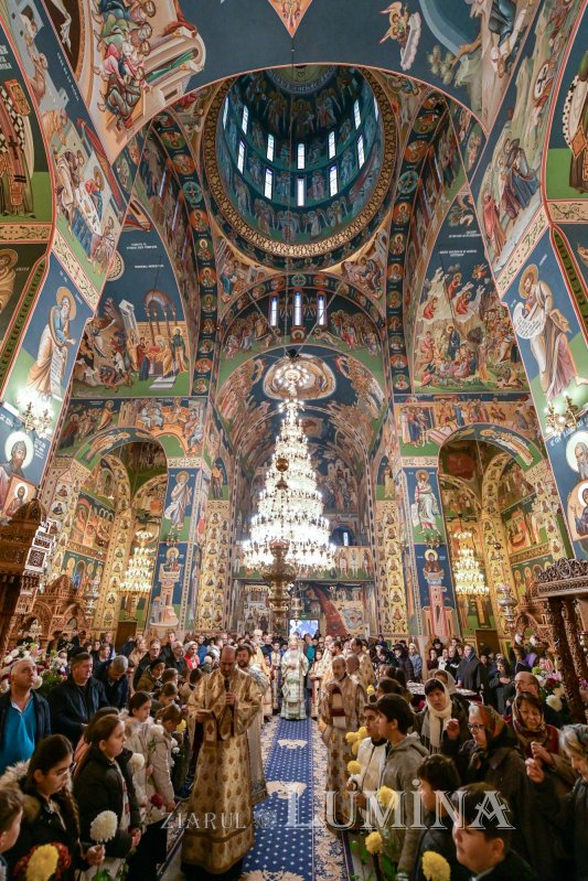 Starețul isihast al Mănăstirii Neamț sărbătorit în Capitală 234219