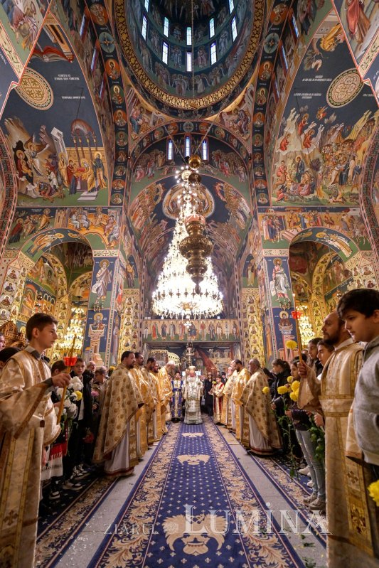 Starețul isihast al Mănăstirii Neamț sărbătorit în Capitală 234229