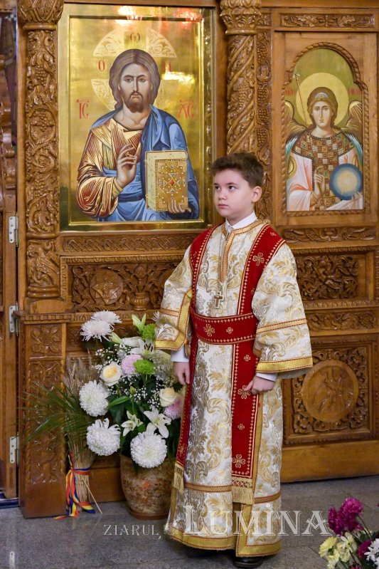 Starețul isihast al Mănăstirii Neamț sărbătorit în Capitală 234232