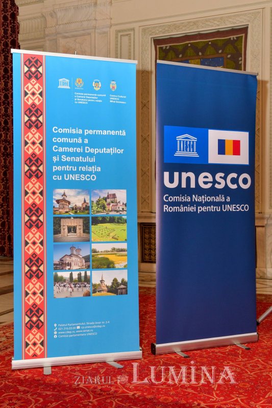 Expoziţie-eveniment la Palatul Parlamentului 234346