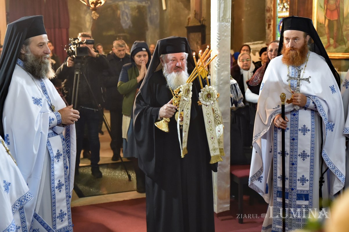 Binecuvântare și înnoire la Schitul Măgureanu din București 234762