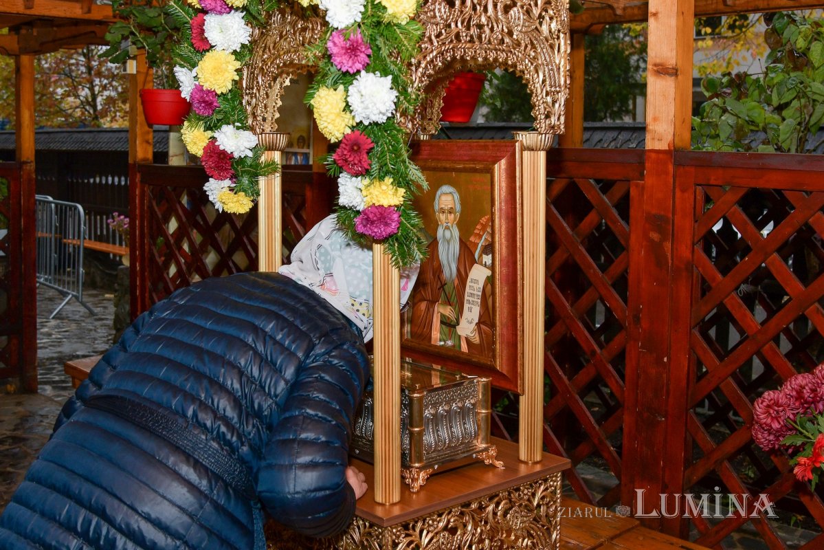 Cuviosul Antonie de la Iezerul Vâlcii sărbătorit în Capitală 235048