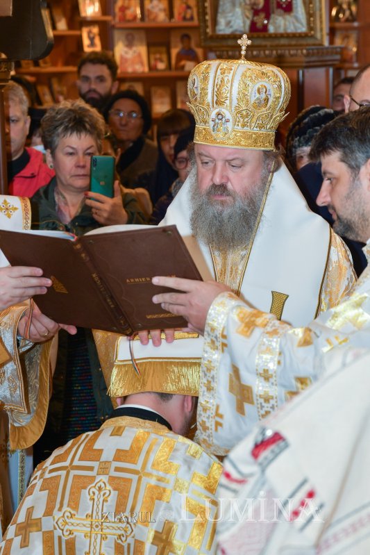 Cuviosul Antonie de la Iezerul Vâlcii sărbătorit în Capitală 235053