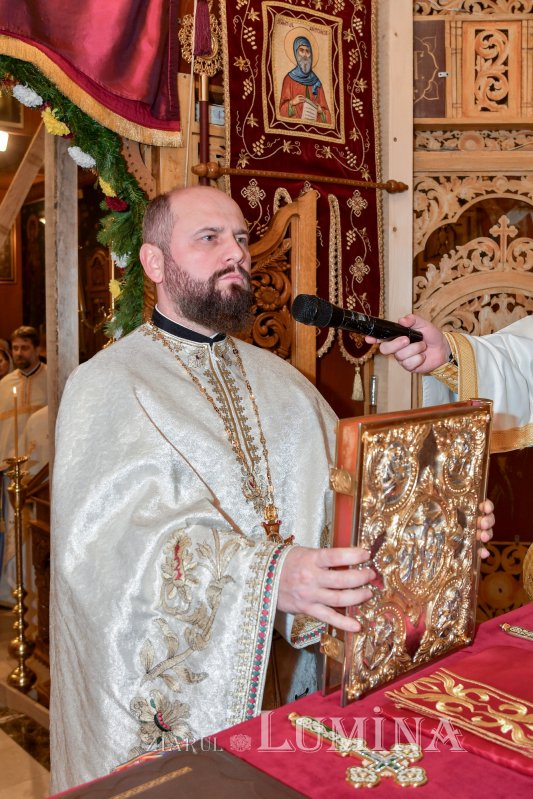 Cuviosul Antonie de la Iezerul Vâlcii sărbătorit în Capitală 235056