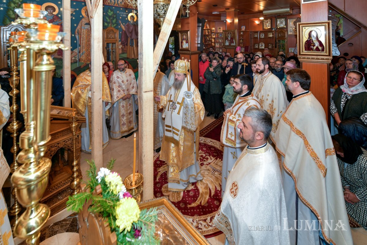Cuviosul Antonie de la Iezerul Vâlcii sărbătorit în Capitală 235061