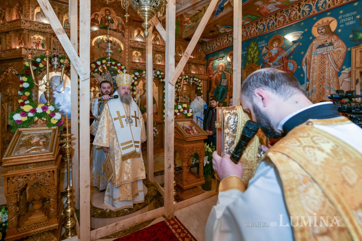 Cuviosul Antonie de la Iezerul Vâlcii sărbătorit în Capitală 235070