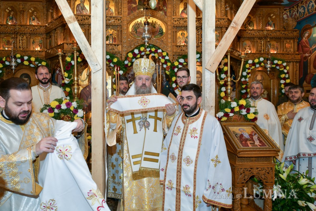 Cuviosul Antonie de la Iezerul Vâlcii sărbătorit în Capitală 235089