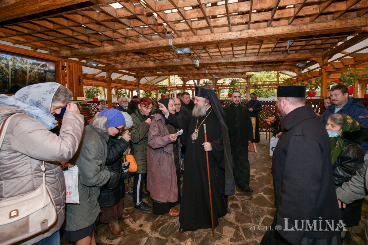 Cuviosul Antonie de la Iezerul Vâlcii sărbătorit în Capitală 235097