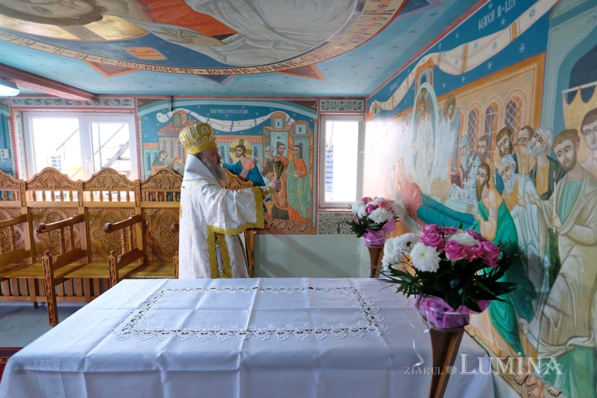 Binecuvântarea lucrărilor realizate la o parohie prahoveană 235387