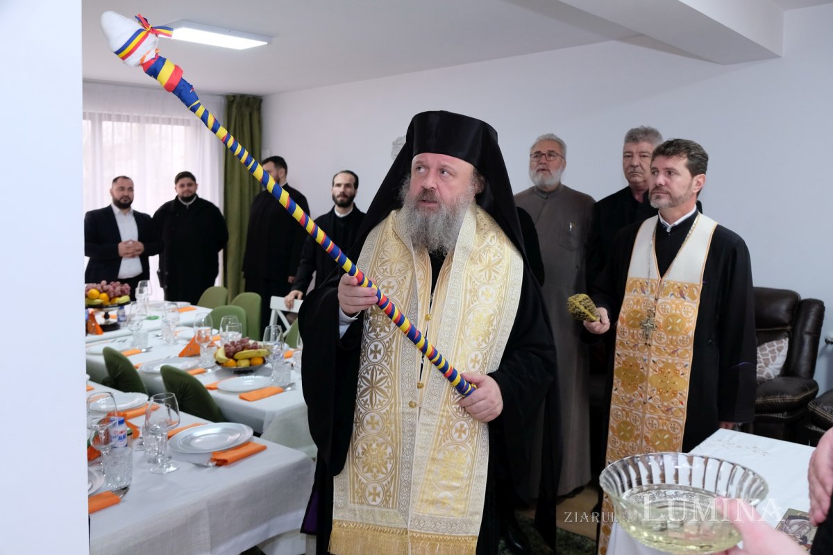 Binecuvântarea lucrărilor realizate la o parohie prahoveană 235421