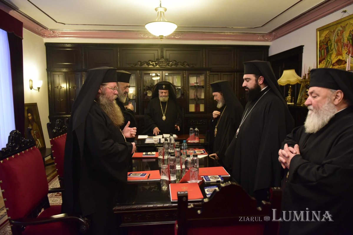 Doi candidați pentru slujirea de Arhiereu-vicar al Episcopiei Devei și Hunedoarei 235578