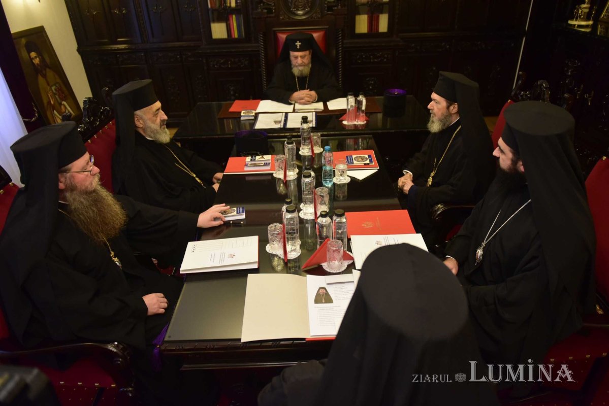 Doi candidați pentru slujirea de Arhiereu-vicar al Episcopiei Devei și Hunedoarei 235579