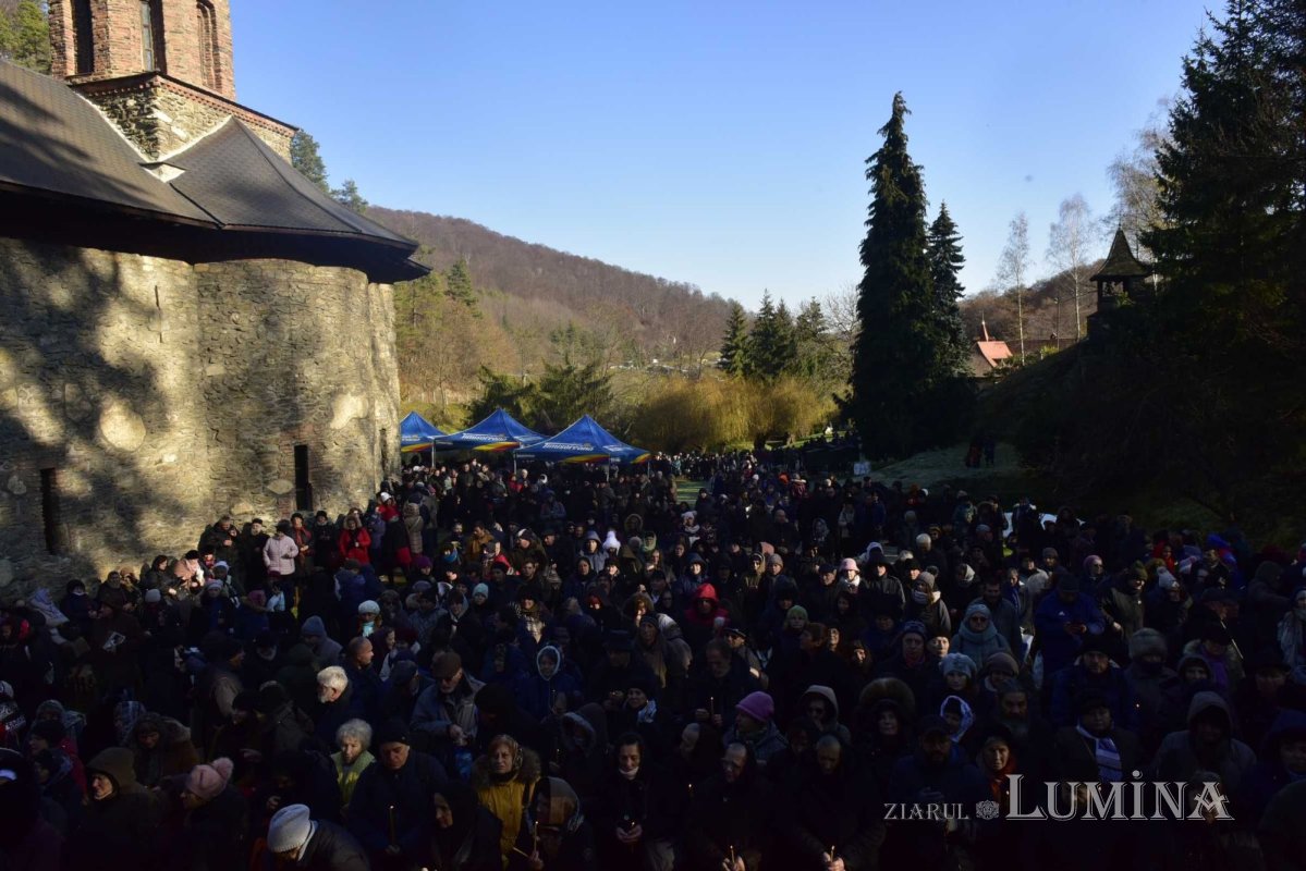 Părintele Arsenie Boca, pomenit la 33 ani de la trecerea în veșnicie 235585