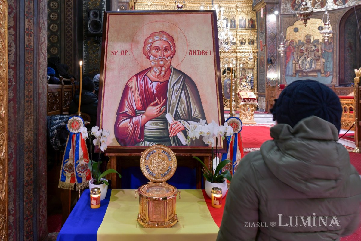 Laudă de seară adusă Ocrotitorului României la Catedrala Patriarhală 235609