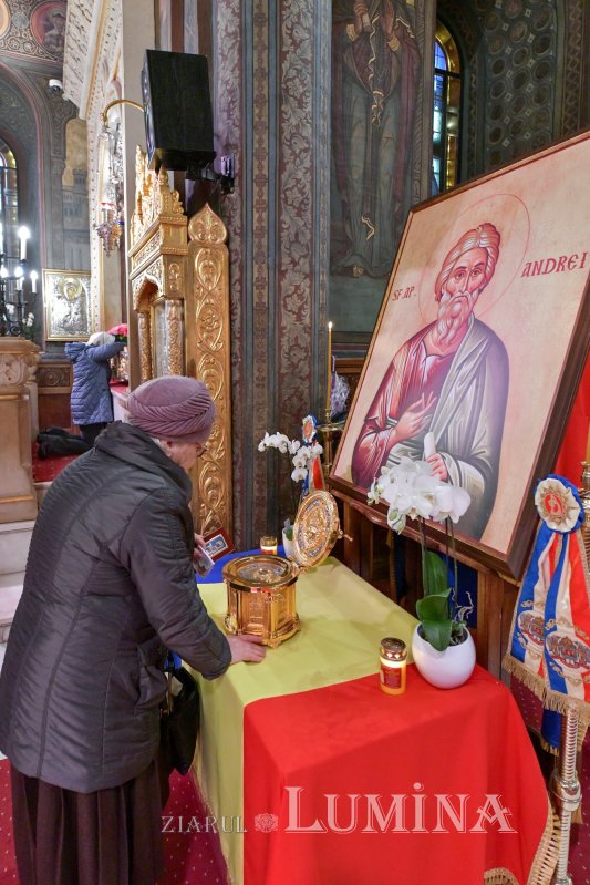 Laudă de seară adusă Ocrotitorului României la Catedrala Patriarhală 235620