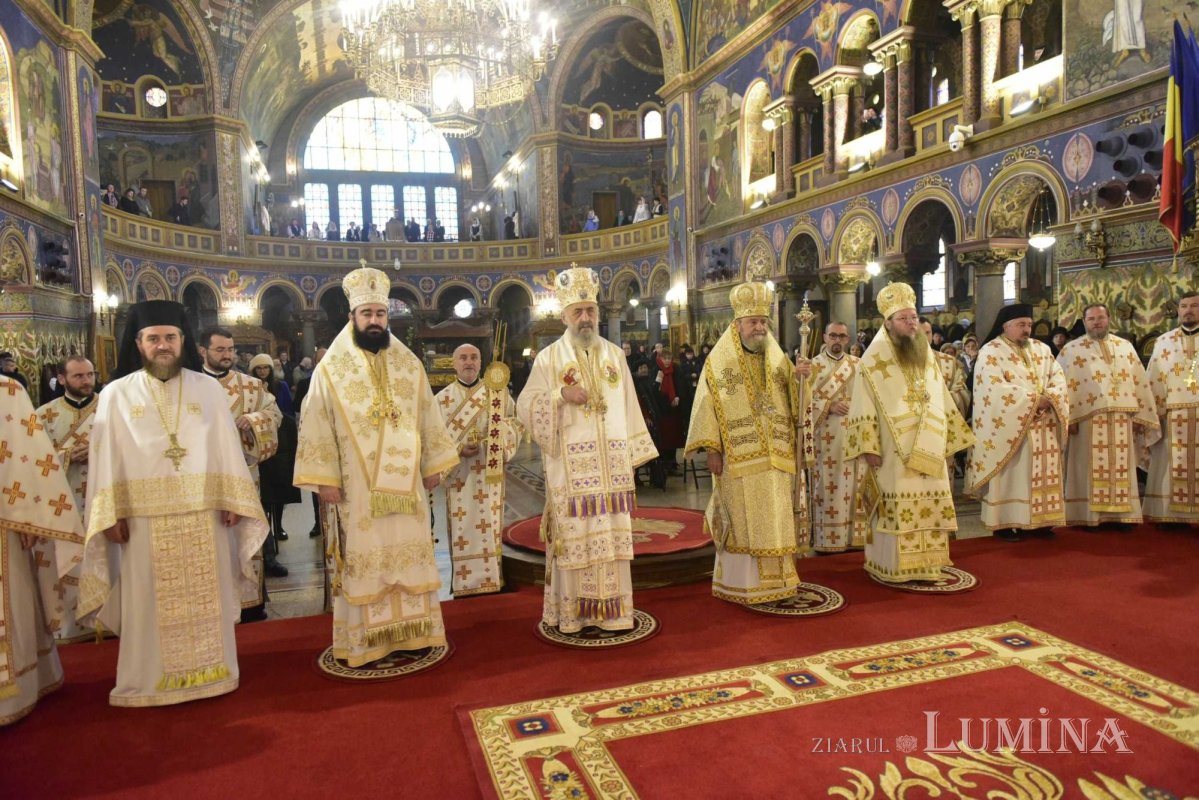 Sfântul Ierarh Andrei Şaguna prăznuit la Catedrala Mitropolitană din Sibiu 235830