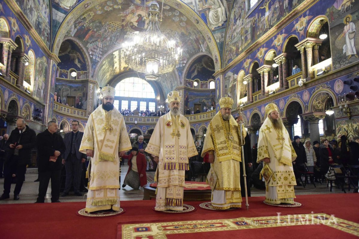 Sfântul Ierarh Andrei Şaguna prăznuit la Catedrala Mitropolitană din Sibiu 235831