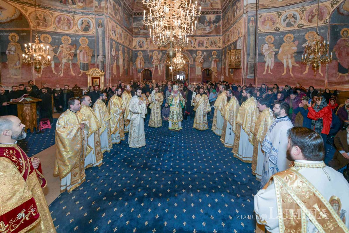 Sfântul Cuvios Gheorghe, sărbătorit la Mănăstirea Cernica 236015