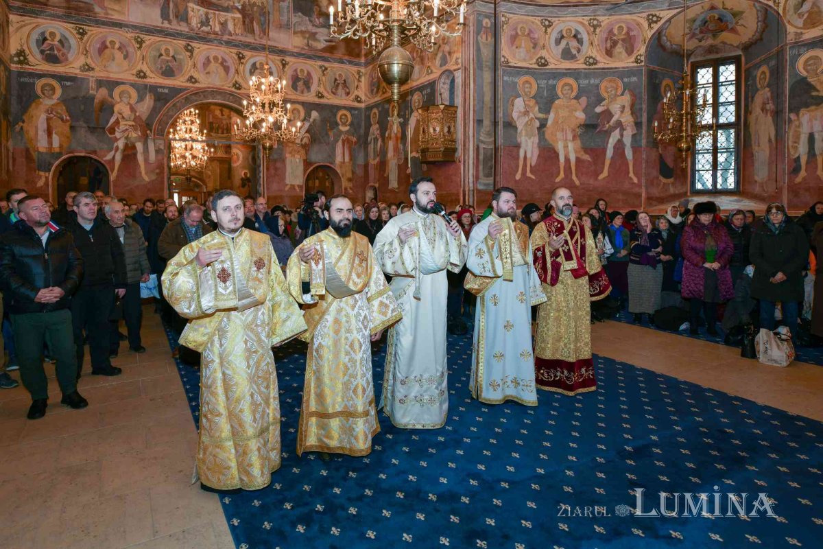 Sfântul Cuvios Gheorghe, sărbătorit la Mănăstirea Cernica 236042