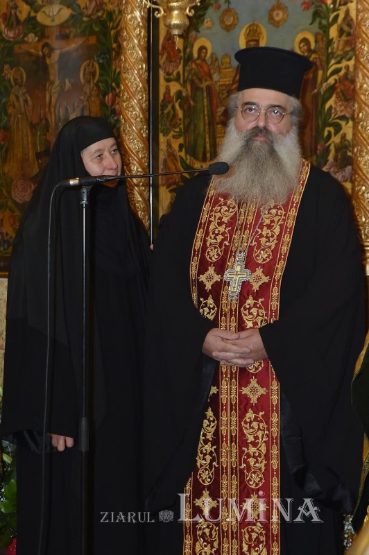 Brâul Maicii Domnului a ajuns la Biserica „Sfântul Gheorghe”-Nou din Capitală 236092