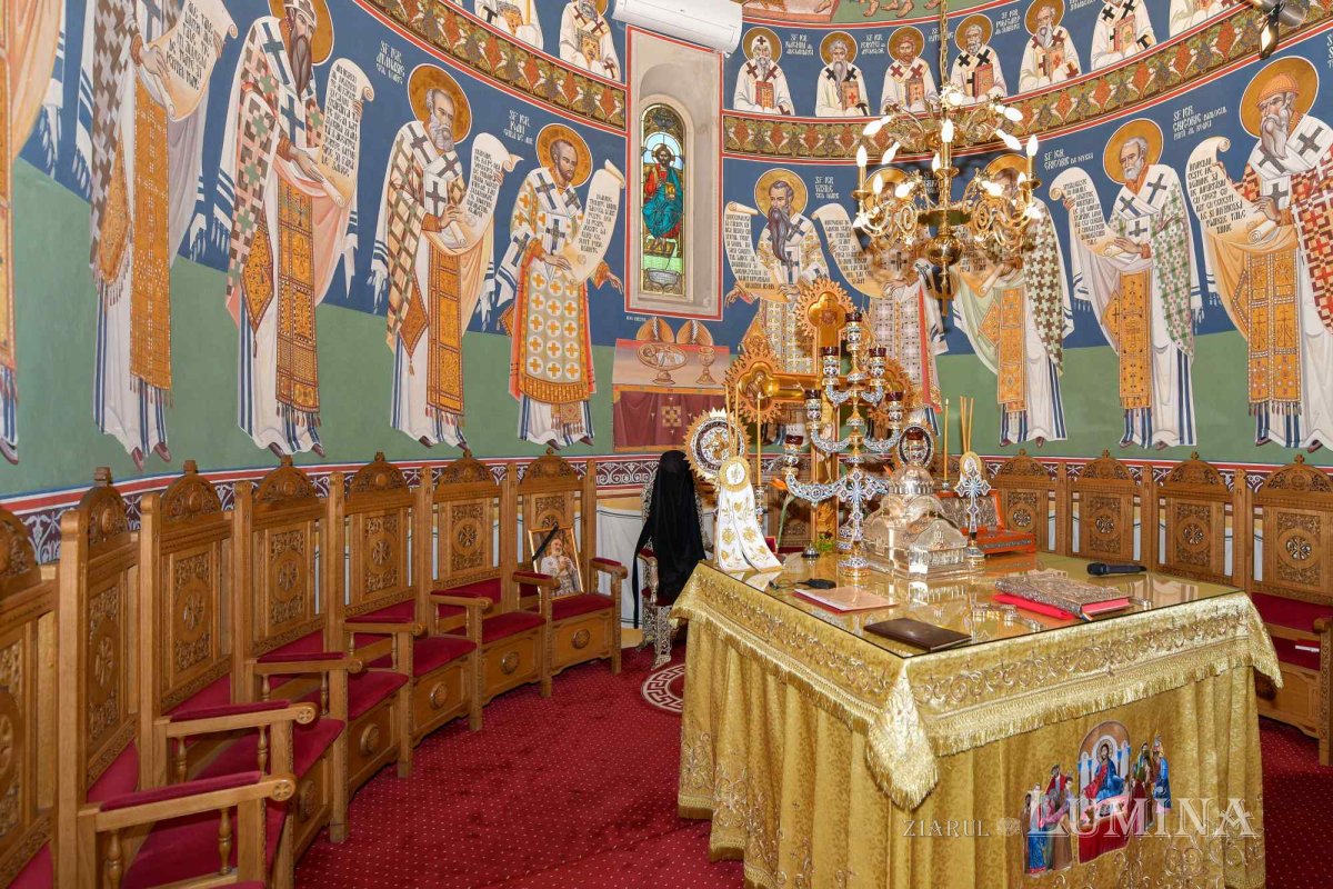 Rugăciune și pomenire la Parohia „Sfânta Vineri”- Drumul Taberei 236583