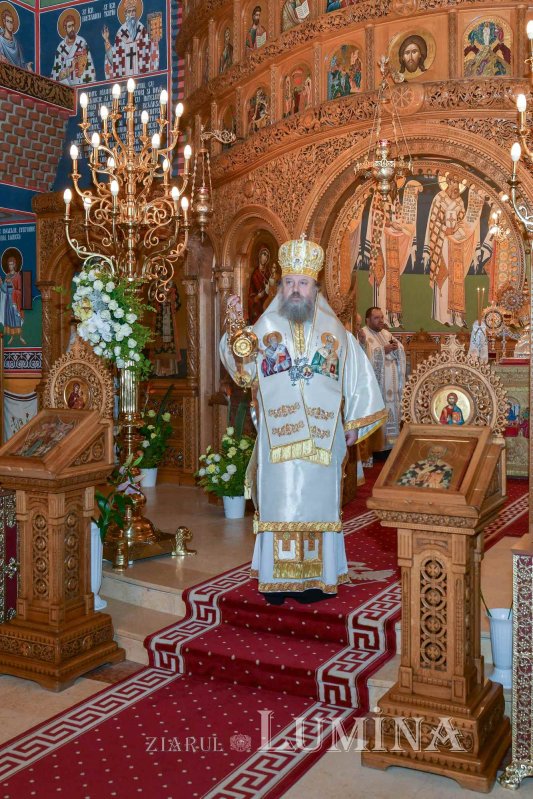 Rugăciune și pomenire la Parohia „Sfânta Vineri”- Drumul Taberei 236594