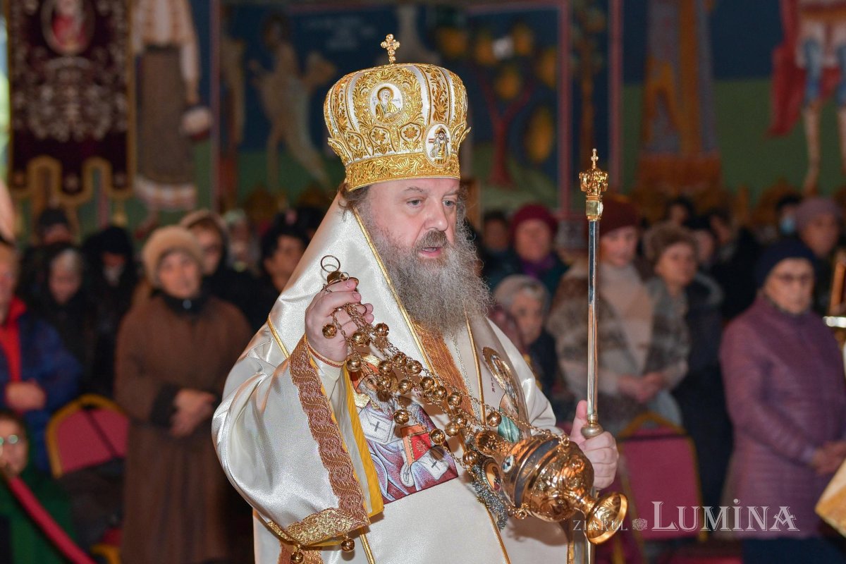 Rugăciune și pomenire la Parohia „Sfânta Vineri”- Drumul Taberei 236604