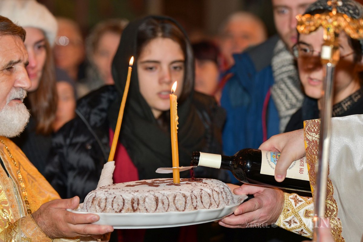 Rugăciune și pomenire la Parohia „Sfânta Vineri”- Drumul Taberei 236617