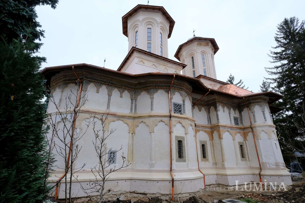 Sub protecția Sfântului Nicolae la Mănăstirea Sitaru 236458