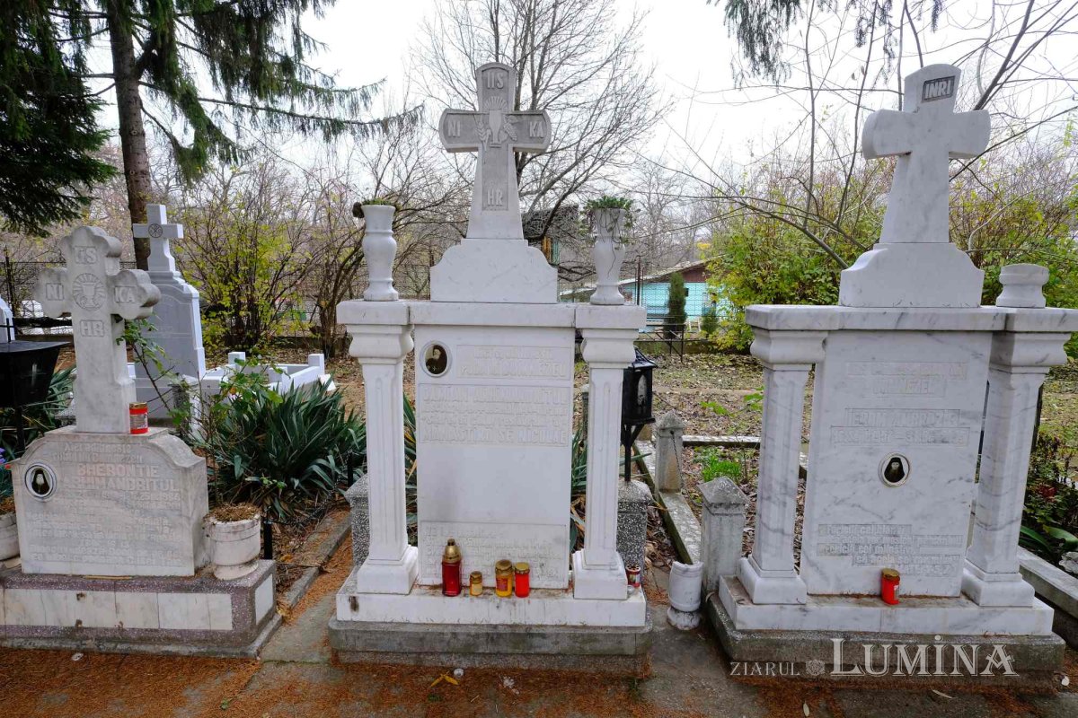 Sub protecția Sfântului Nicolae la Mănăstirea Sitaru 236468