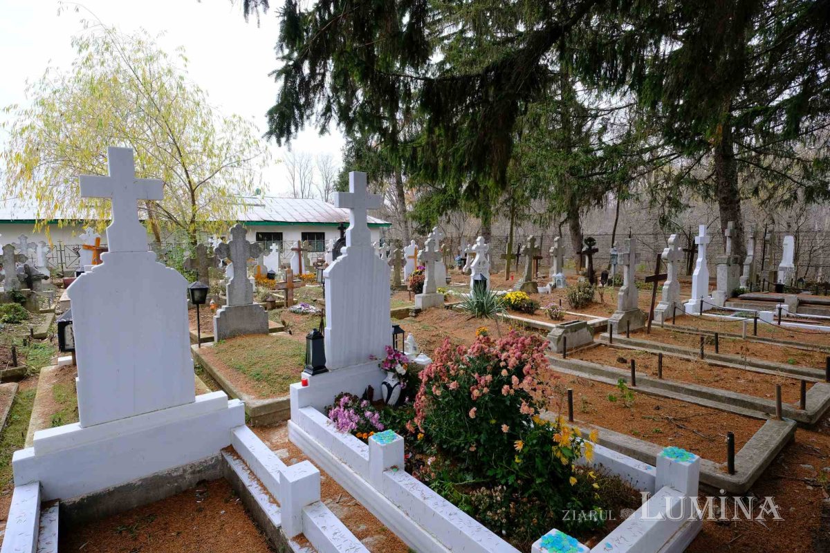 Sub protecția Sfântului Nicolae la Mănăstirea Sitaru 236469