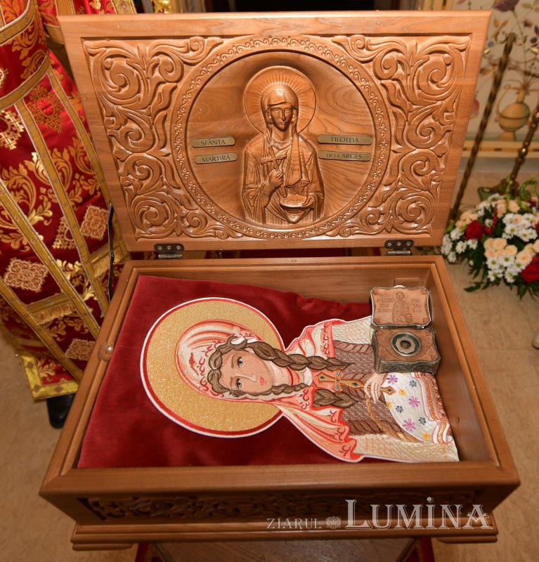 Nou veşmânt pictural pentru capela unui spital din Câmpina 236724