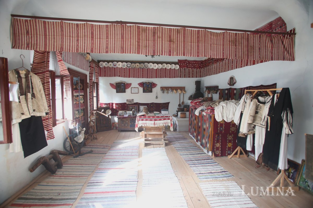 Darurile Sfântului Nicolae revărsate la Fântânele, Sibiu 236782