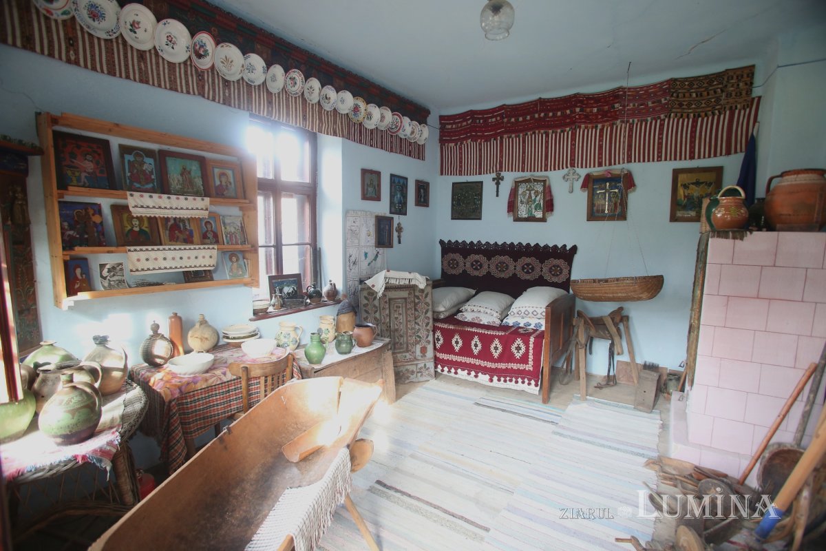 Darurile Sfântului Nicolae revărsate la Fântânele, Sibiu 236784