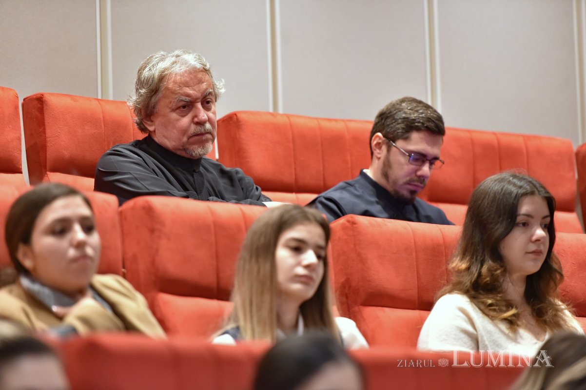 „Publicațiile periodice românești”, la al șaselea volum 237516