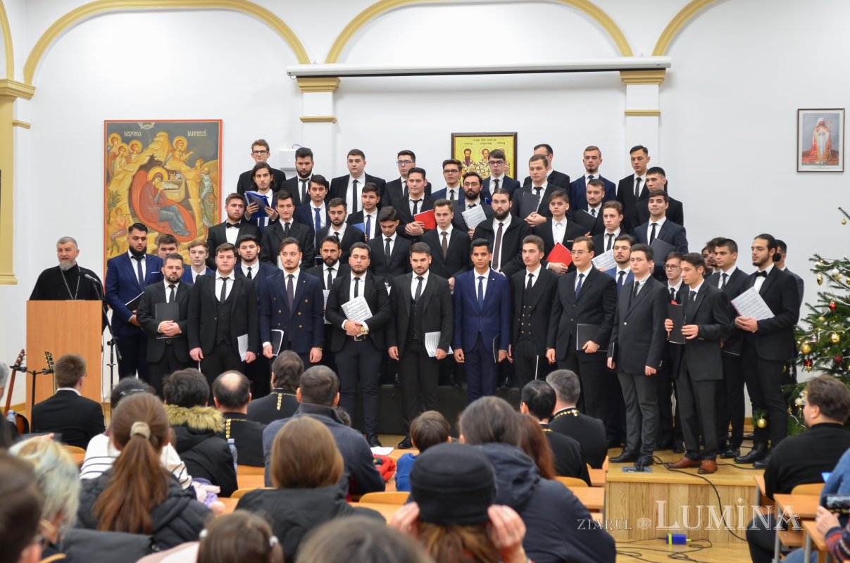 Tradiționalul concert de colinde al Facultății de Teologie Ortodoxă din București 237594