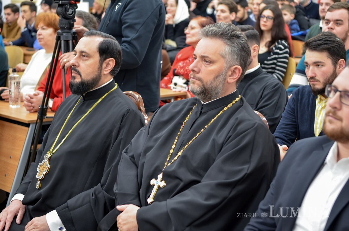 Tradiționalul concert de colinde al Facultății de Teologie Ortodoxă din București 237599