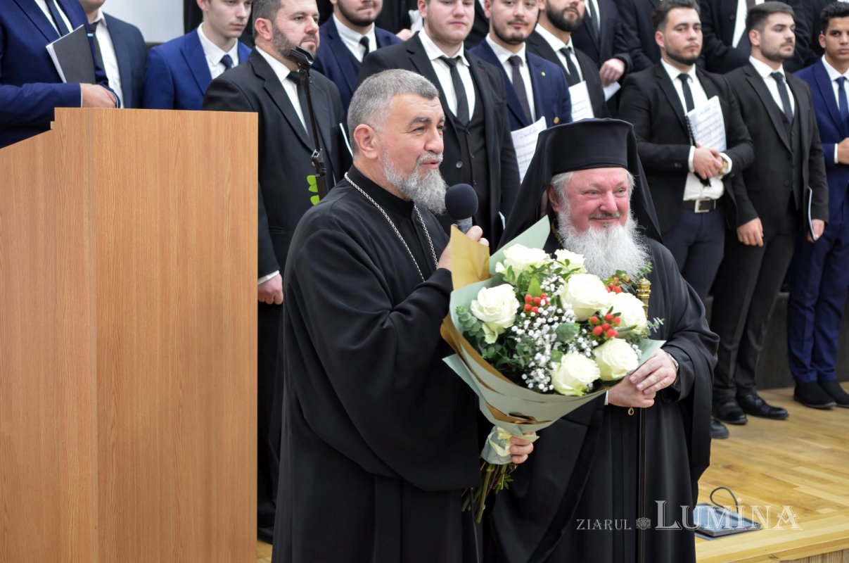 Tradiționalul concert de colinde al Facultății de Teologie Ortodoxă din București 237617