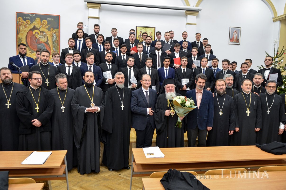 Tradiționalul concert de colinde al Facultății de Teologie Ortodoxă din București 237618