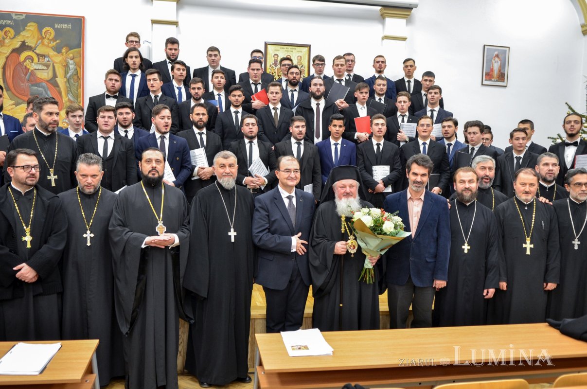Tradiționalul concert de colinde al Facultății de Teologie Ortodoxă din București 237620