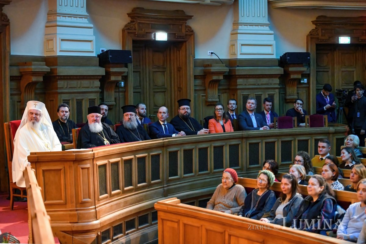 Concertul de colinde „Răsăritul cel de Sus” la Palatul Patriarhiei 237933